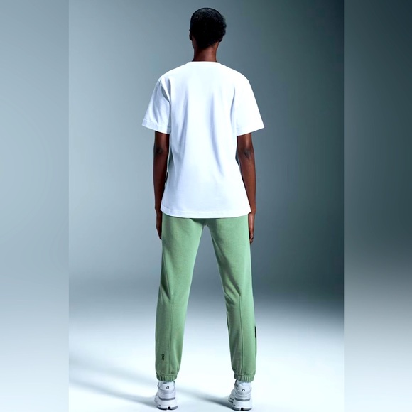ON- Swiss Engineering Fern Green Club Pant Joggers. Size L - Picture 2 of 5